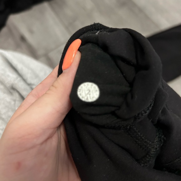 LULULEMON LEGGINGS - Picture 3 of 5